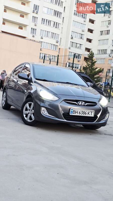 Седан Hyundai Accent 2012 в Одессе
