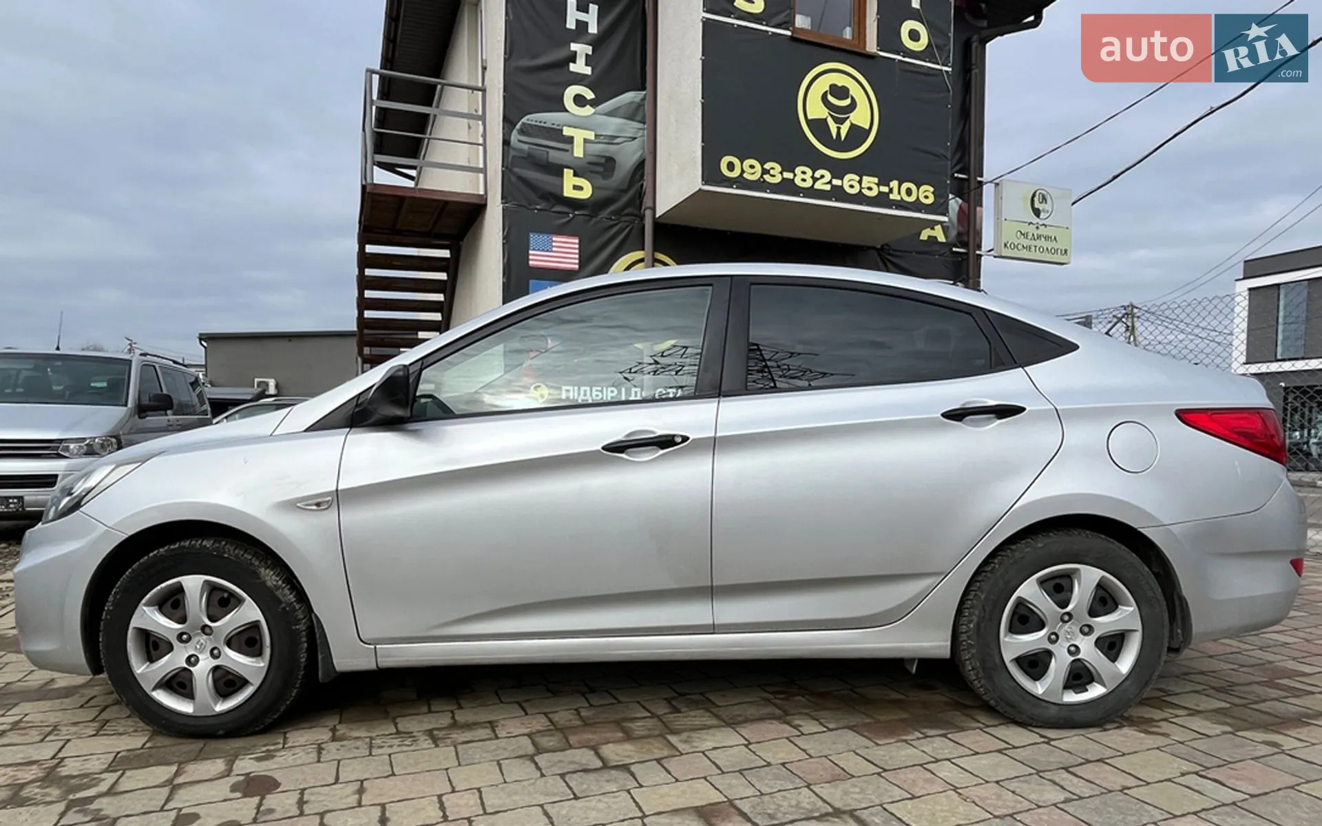 2012 Hyundai Accent - мініатюра 4
