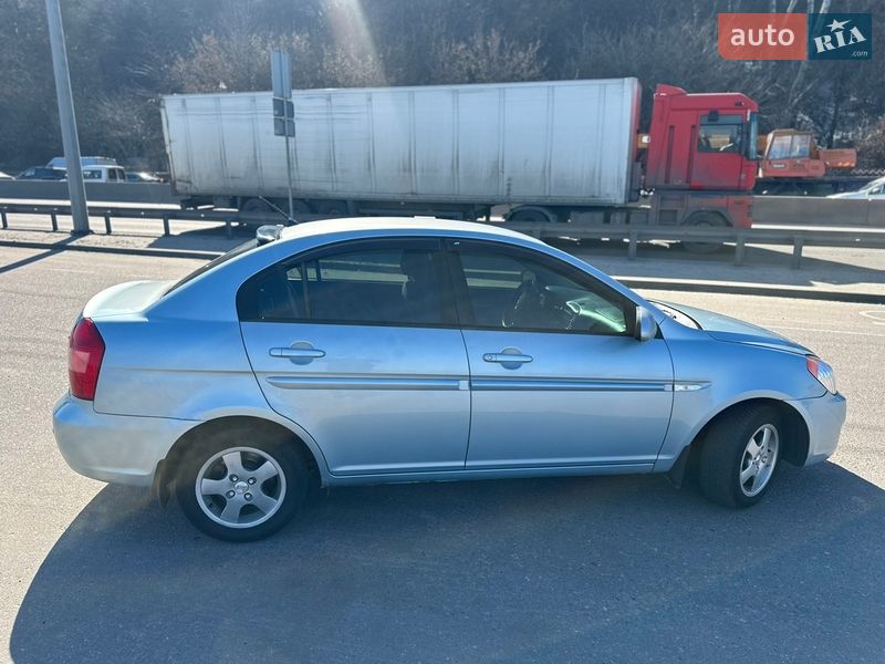 Седан Hyundai Accent 2007 в Киеве