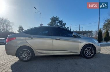 Седан Hyundai Accent 2013 в Киеве