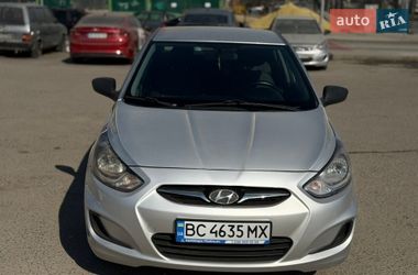 Седан Hyundai Accent 2014 в Львові