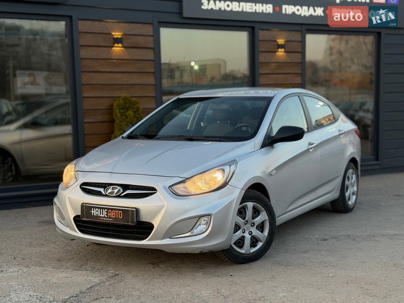 Hyundai Accent 2011