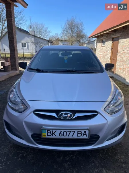 Hyundai Accent