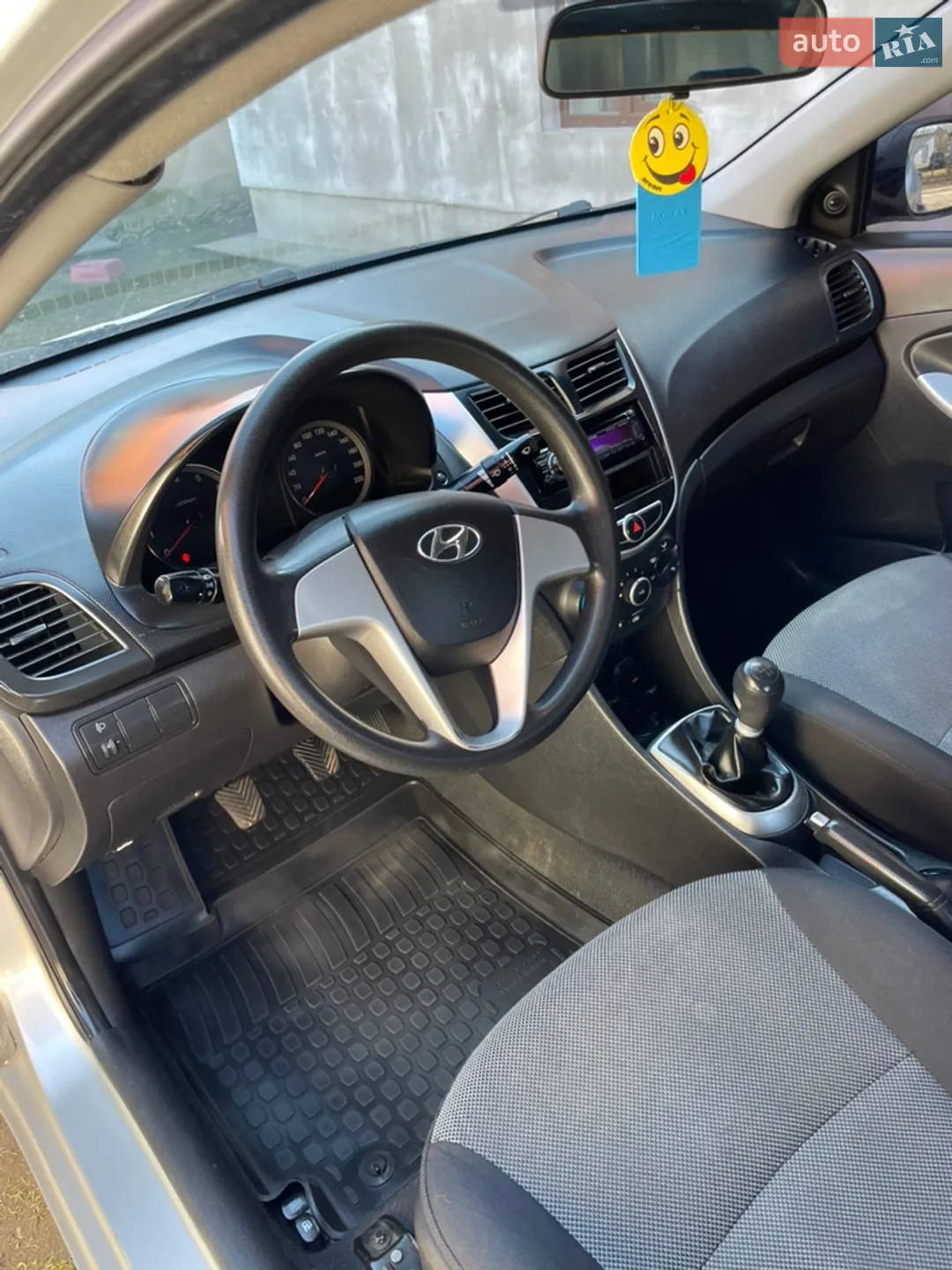 2011 Hyundai Accent - мініатюра 5