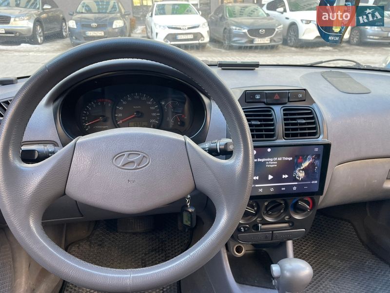 Седан Hyundai Accent 2003 в Ирпене