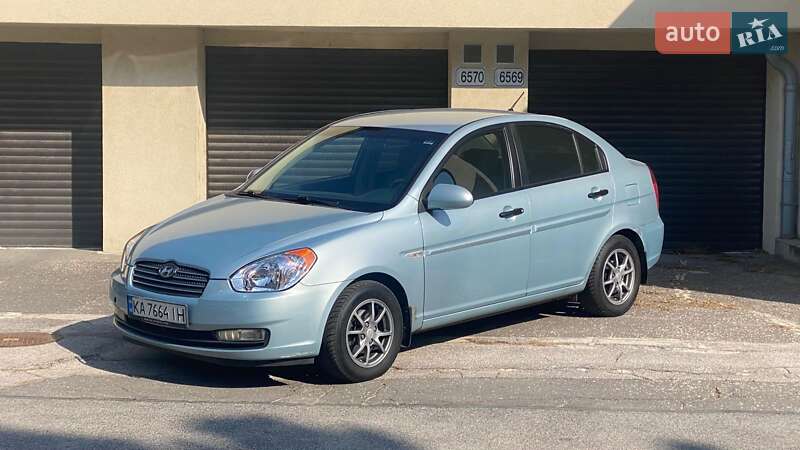 Седан Hyundai Accent 2006 в Киеве