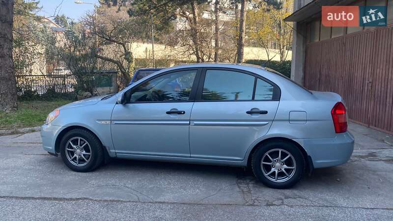 Седан Hyundai Accent 2006 в Киеве