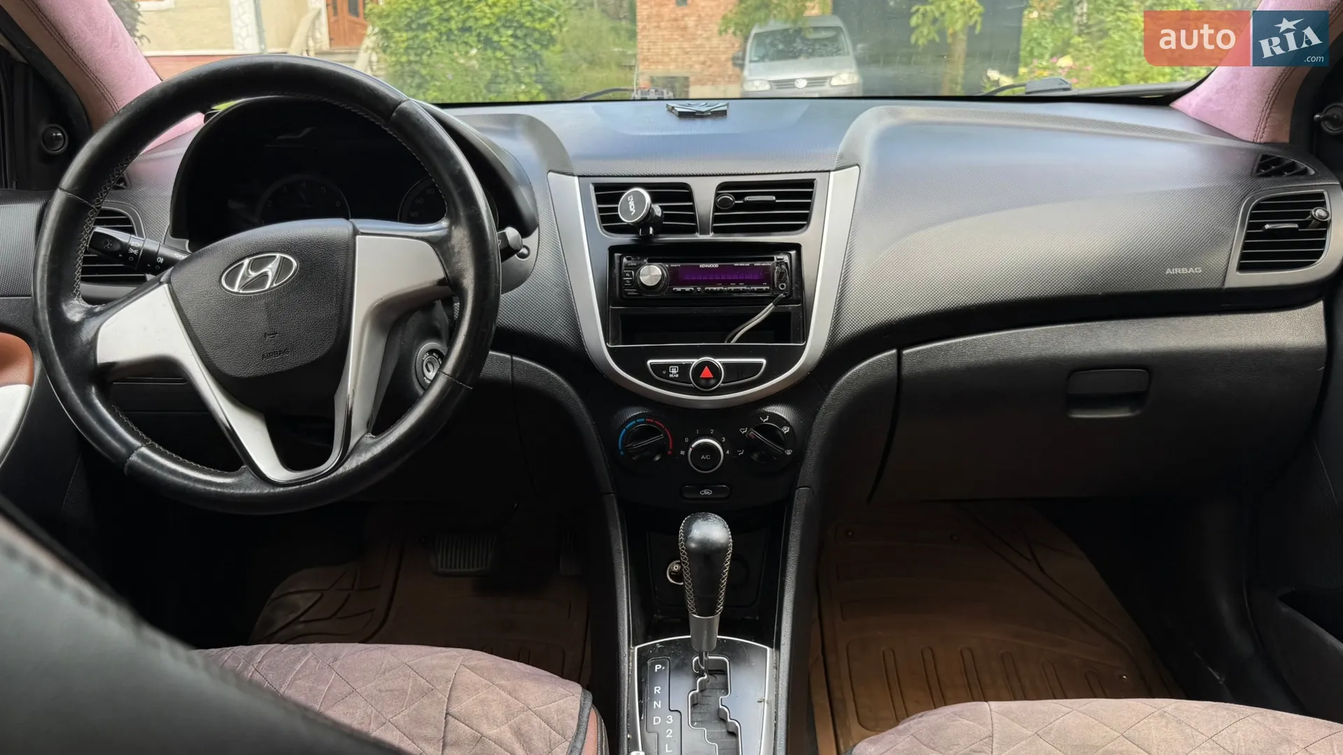 2011 Hyundai Accent - мініатюра 18
