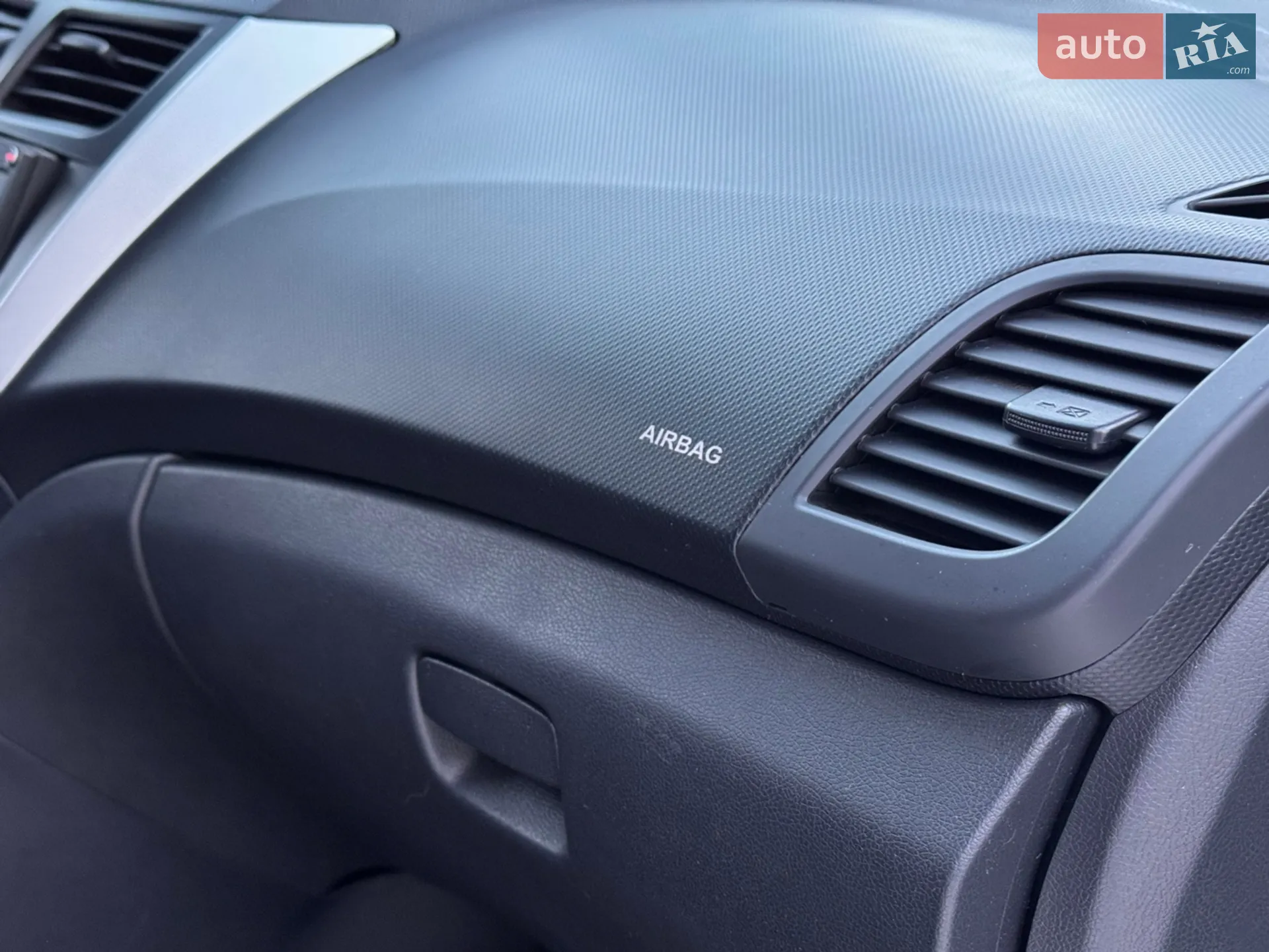 2012 Hyundai Accent - мініатюра 13