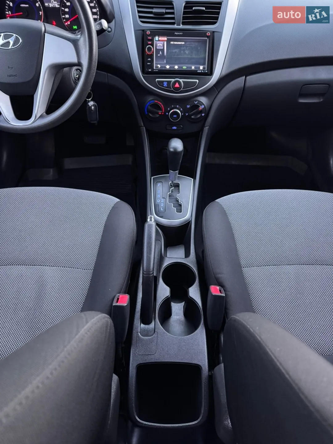 2012 Hyundai Accent - мініатюра 22