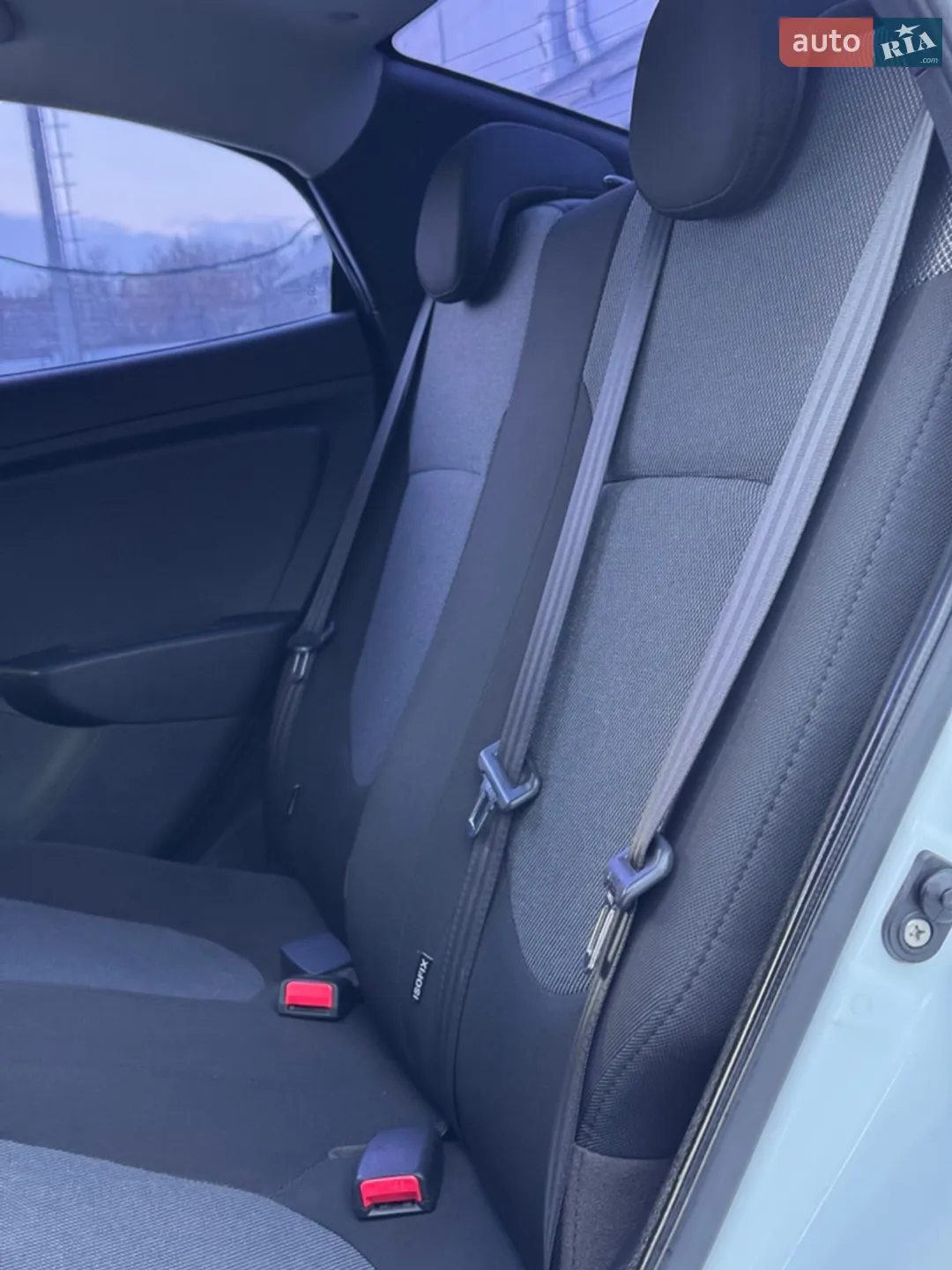2012 Hyundai Accent - мініатюра 33