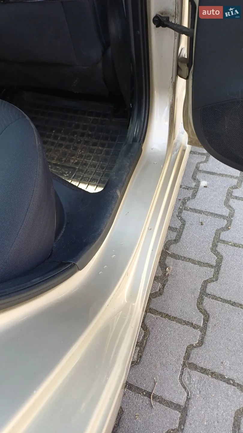 2012 Hyundai Accent - мініатюра 25