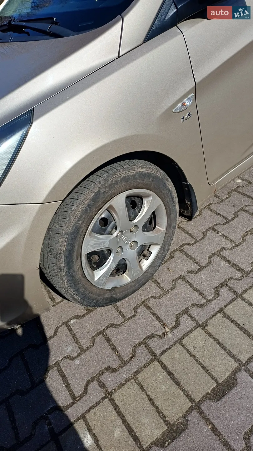 2012 Hyundai Accent - мініатюра 30
