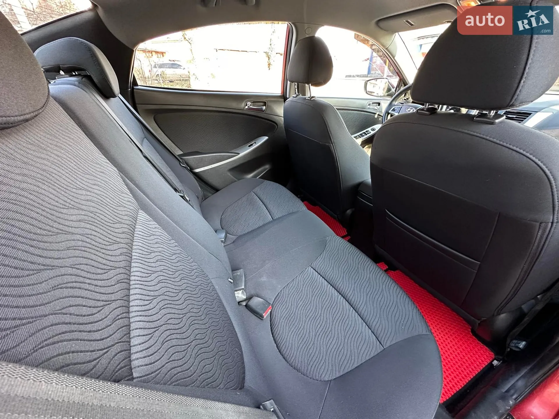 2011 Hyundai Accent - мініатюра 10