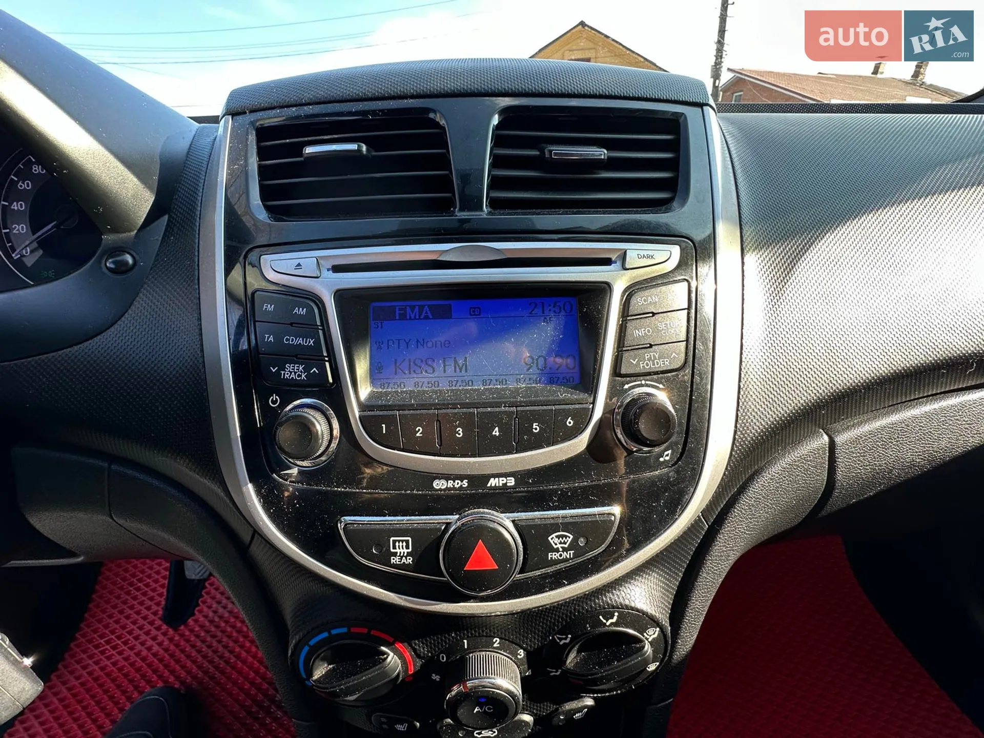 2011 Hyundai Accent - мініатюра 23