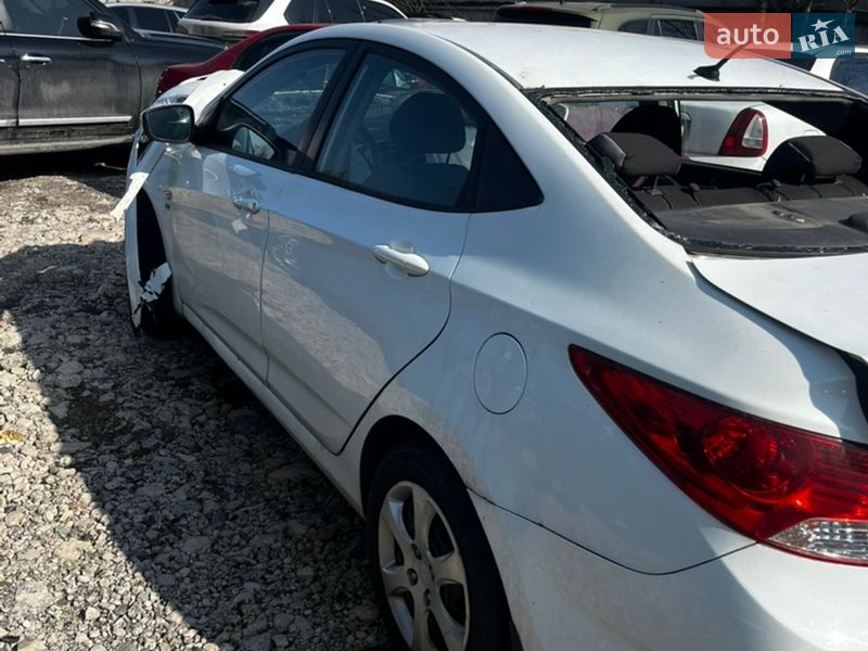 Hyundai Accent 2012 Hyundai Accent 2012