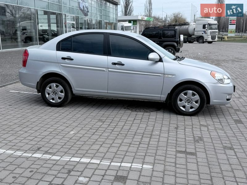 Седан Hyundai Accent 2008 в Дніпрі