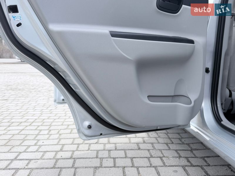 Седан Hyundai Accent 2008 в Дніпрі