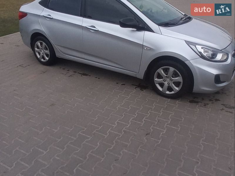 Седан Hyundai Accent 2011 в Шептицькому