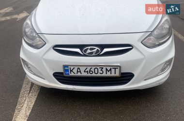 Седан Hyundai Accent 2012 в Киеве