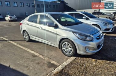 Седан Hyundai Accent 2012 в Киеве