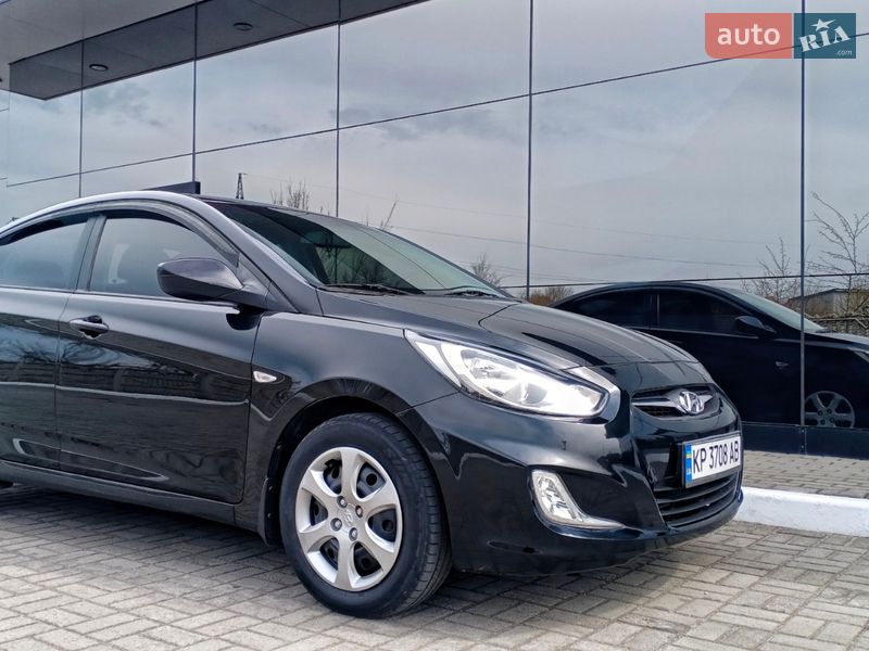 Hyundai Accent 2013 Hyundai Accent 2013