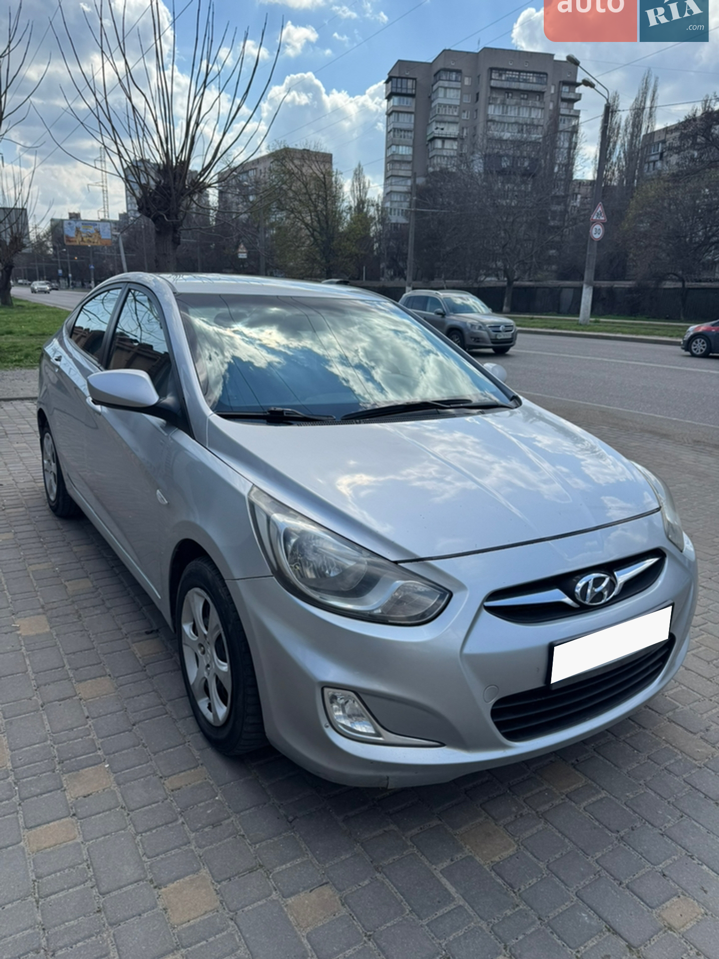 2011 Hyundai Accent - мініатюра 3