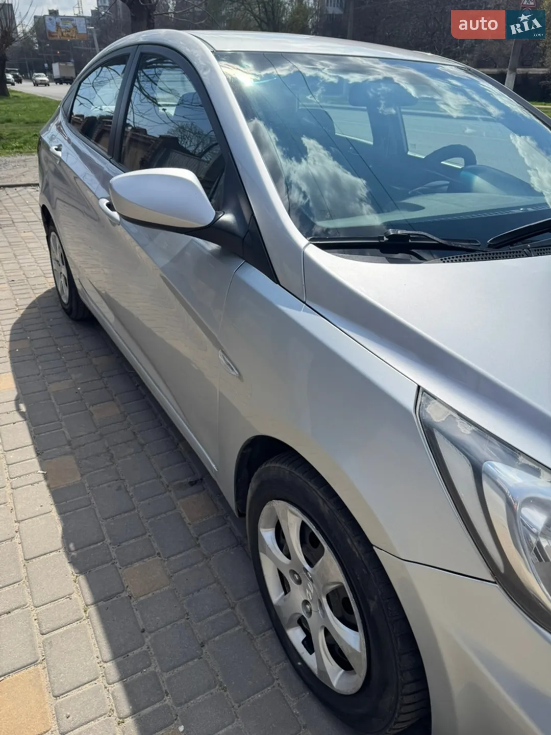2011 Hyundai Accent - мініатюра 8