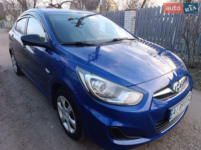 Hyundai Accent 2012