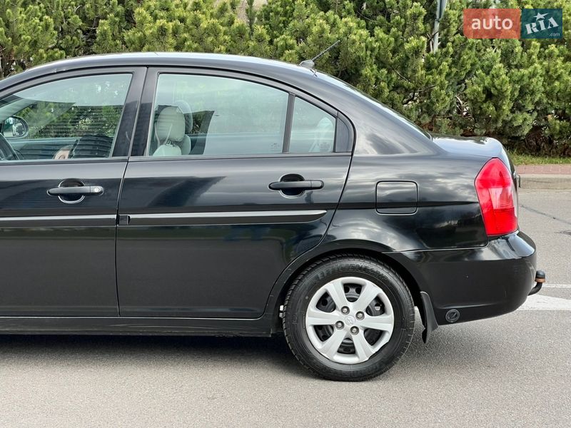 Седан Hyundai Accent 2008 в Киеве
