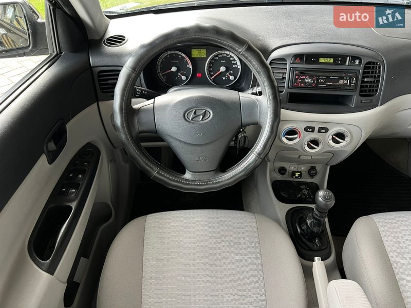 Седан Hyundai Accent 2008 в Киеве
