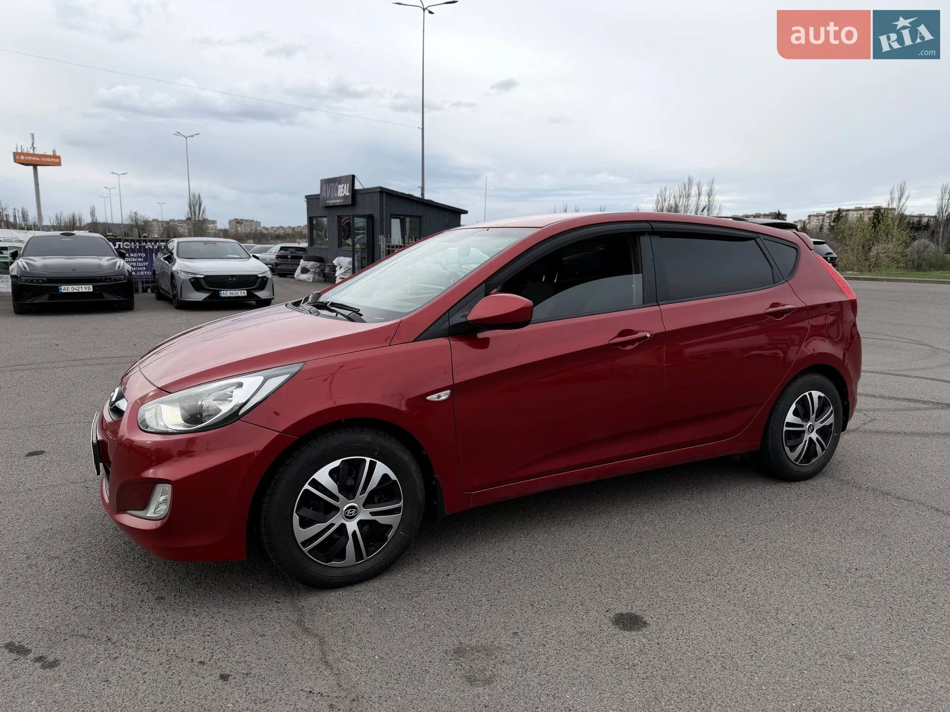 2012 Hyundai Accent - мініатюра 12