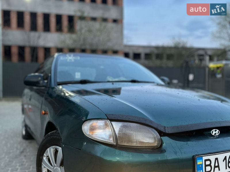 Седан Hyundai Accent 1997 в Львове