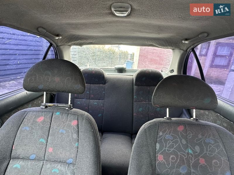 Седан Hyundai Accent 1997 в Львове