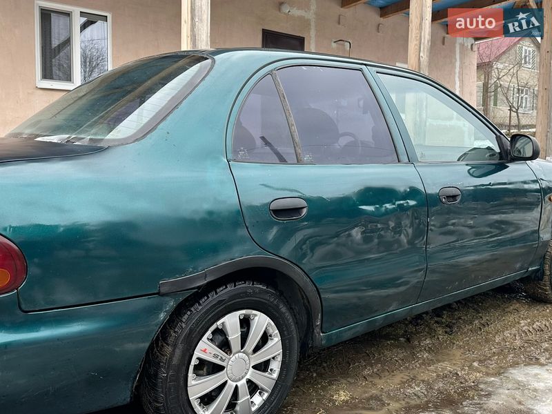 Седан Hyundai Accent 1997 в Львове