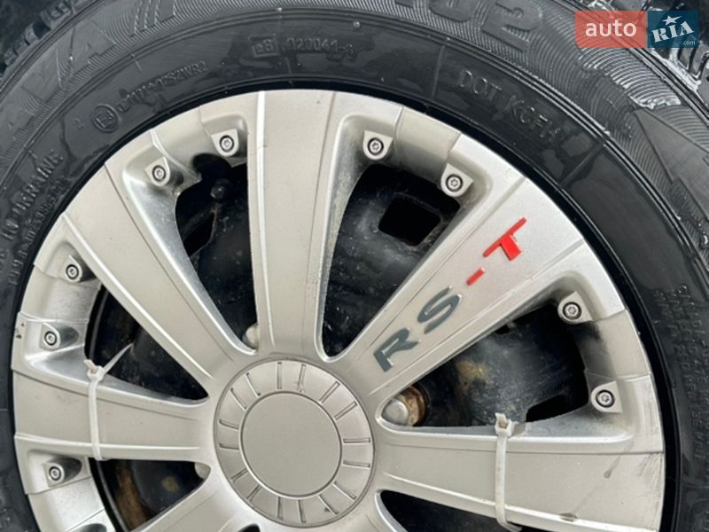 Седан Hyundai Accent 1997 в Львове