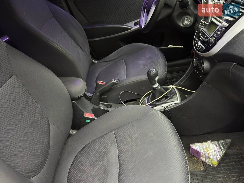 Седан Hyundai Accent 2011 в Киеве