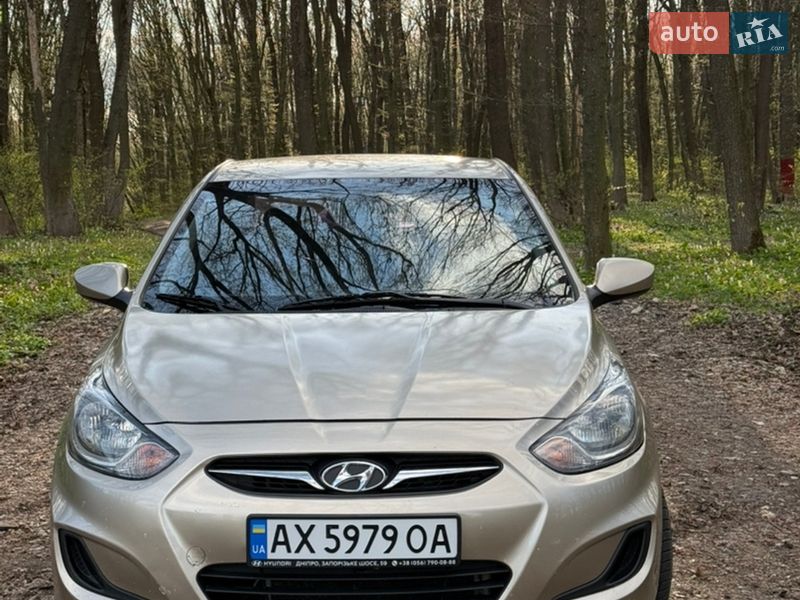 Hyundai Accent 2011
