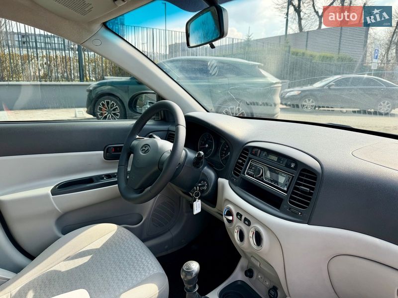 Седан Hyundai Accent 2008 в Киеве