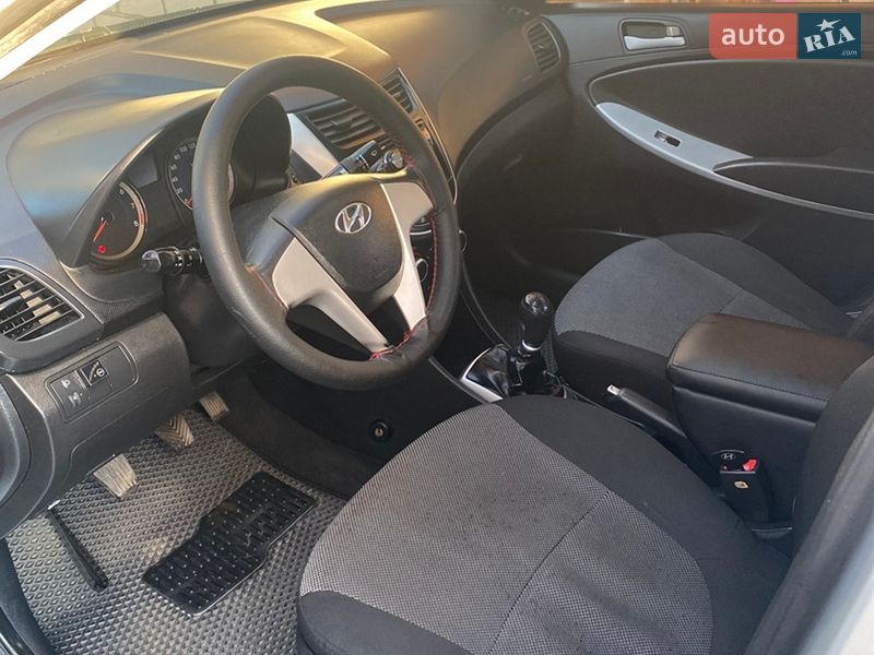 Седан Hyundai Accent 2012 в Херсоне фото 5 Седан Hyundai Accent 2012 в Херсоне