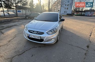Седан Hyundai Accent 2011 в Богодухове