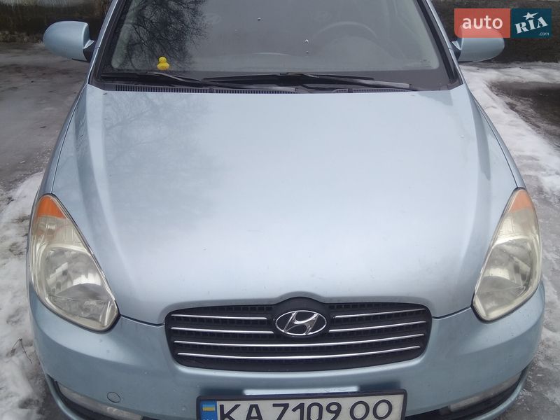 Hyundai Accent 2010