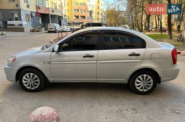 Седан Hyundai Accent 2008 в Киеве