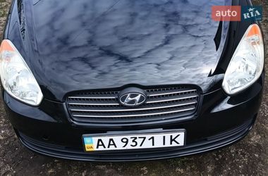 Седан Hyundai Accent 2009 в Яготине
