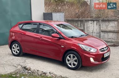 Седан Hyundai Accent 2013 в Виннице