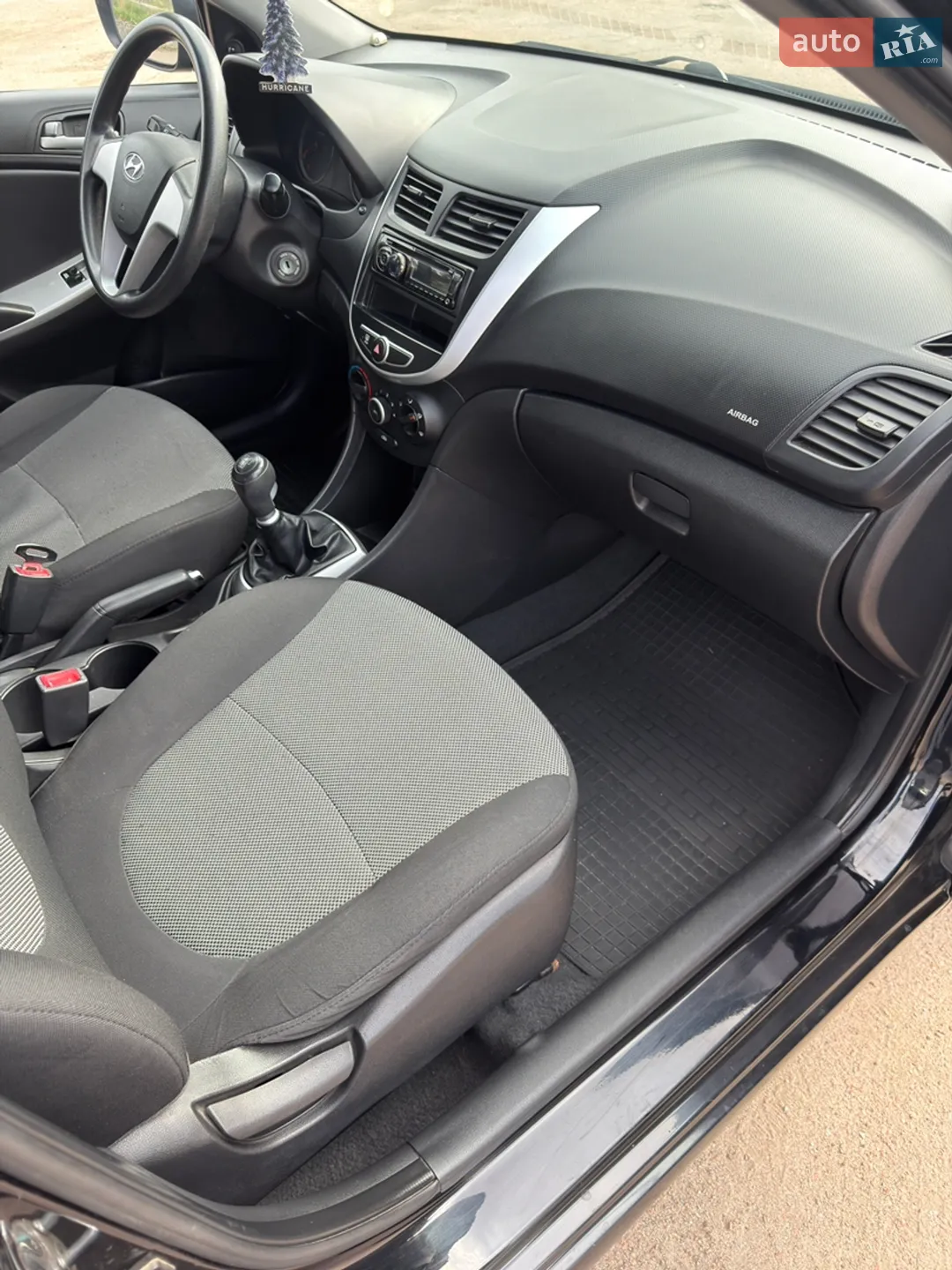 2011 Hyundai Accent - мініатюра 35