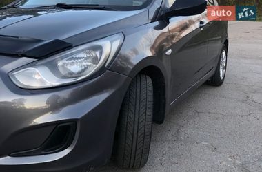 Седан Hyundai Accent 2013 в Чернигове