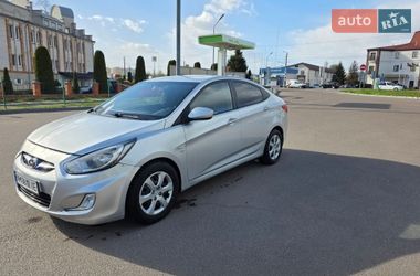 Седан Hyundai Accent 2013 в Житомире
