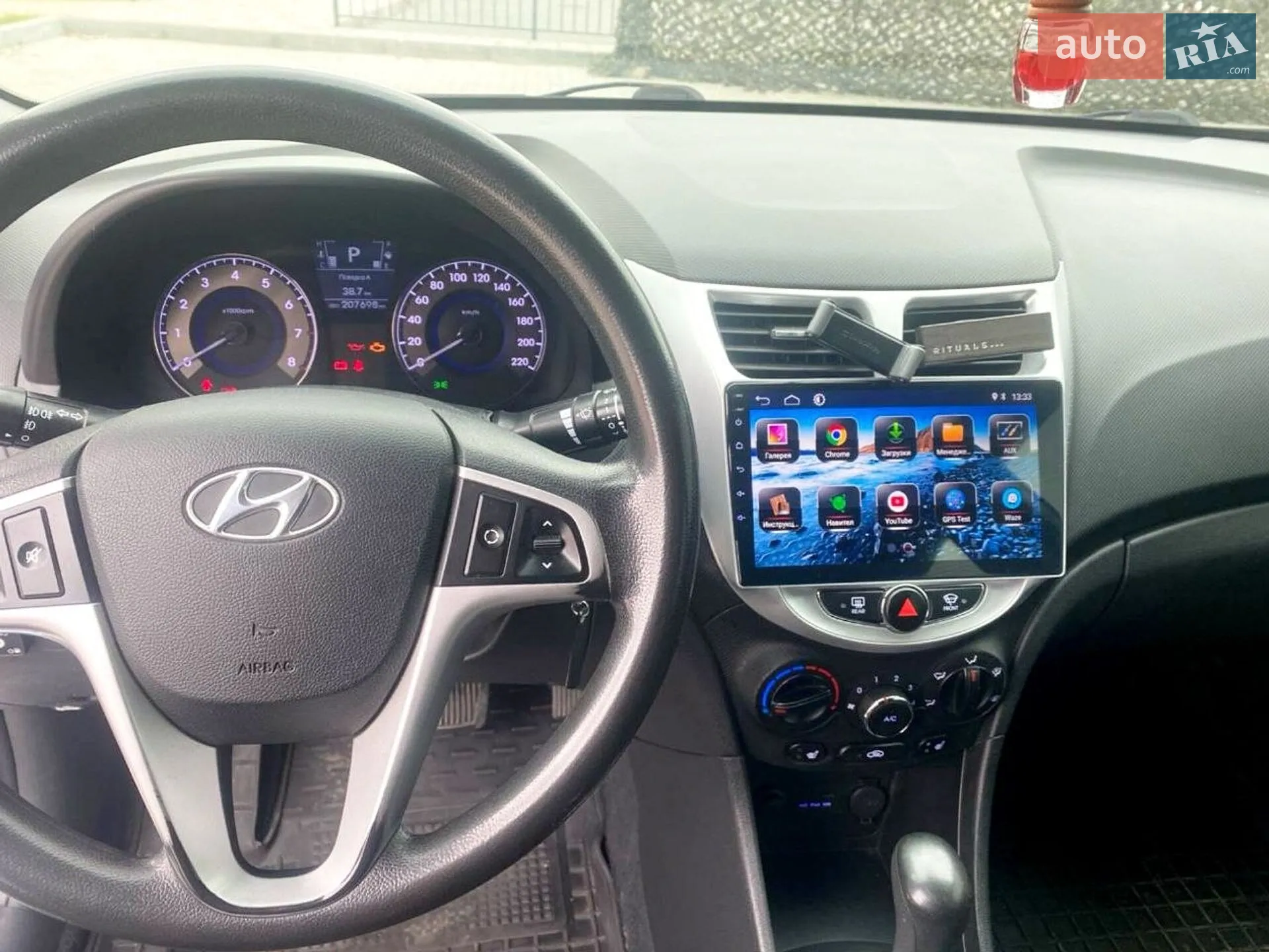 2012 Hyundai Accent - мініатюра 12
