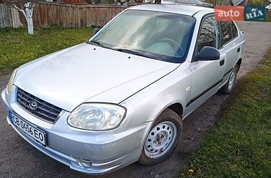 Седан Hyundai Accent 2005 в Мені